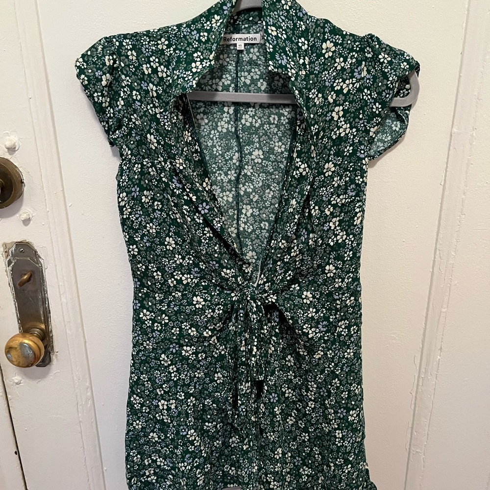 Reformation green floral XS wrap dress NWOT